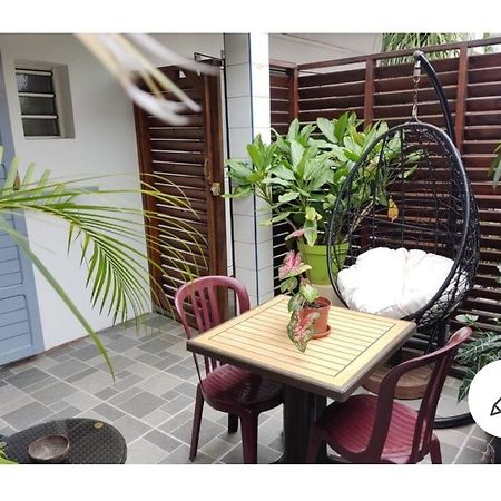 Appartements Et Chambres En Coeur De Ville Saint-Denis - Entree Autonome - Check In 14H30- Exteriör bild