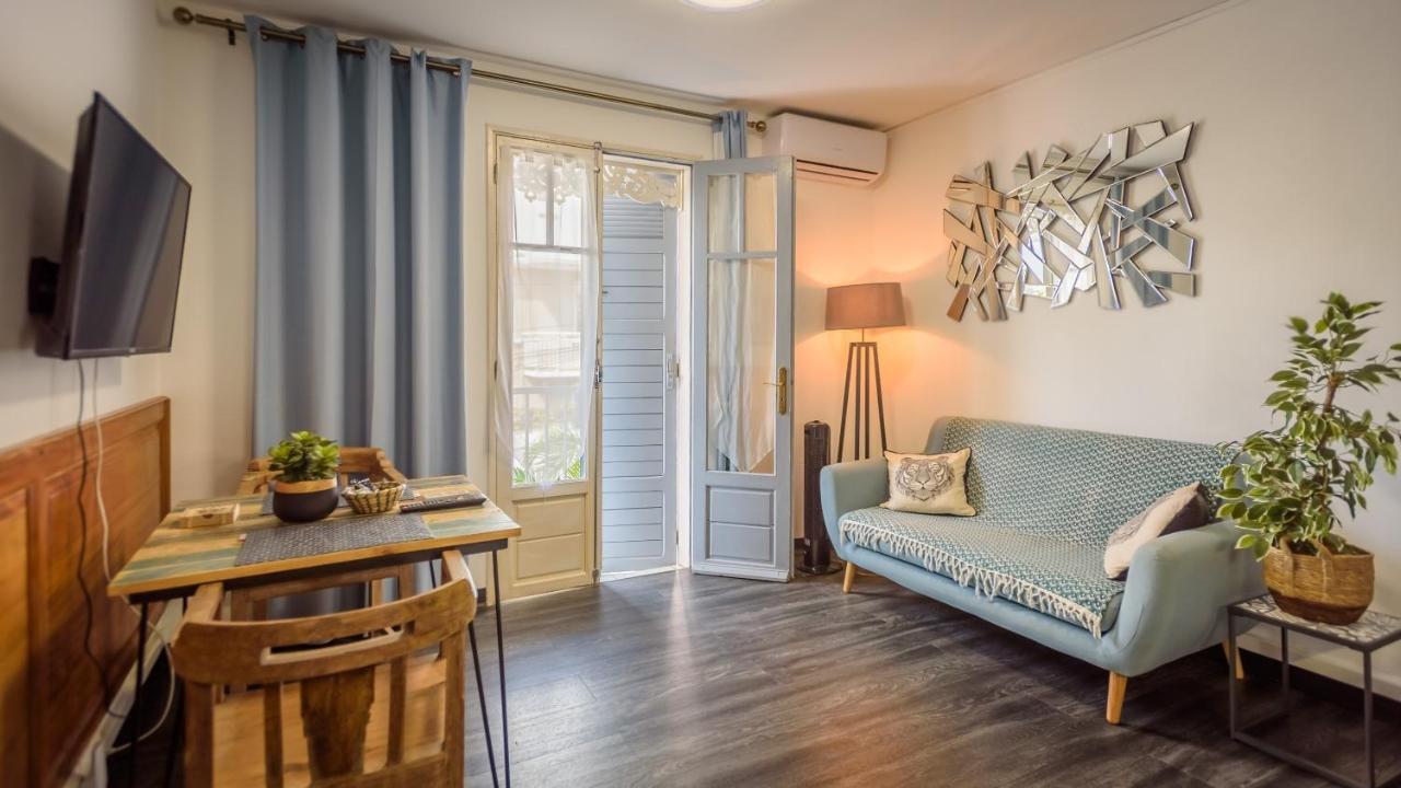 Appartements Et Chambres En Coeur De Ville Saint-Denis - Entree Autonome - Check In 14H30- Exteriör bild