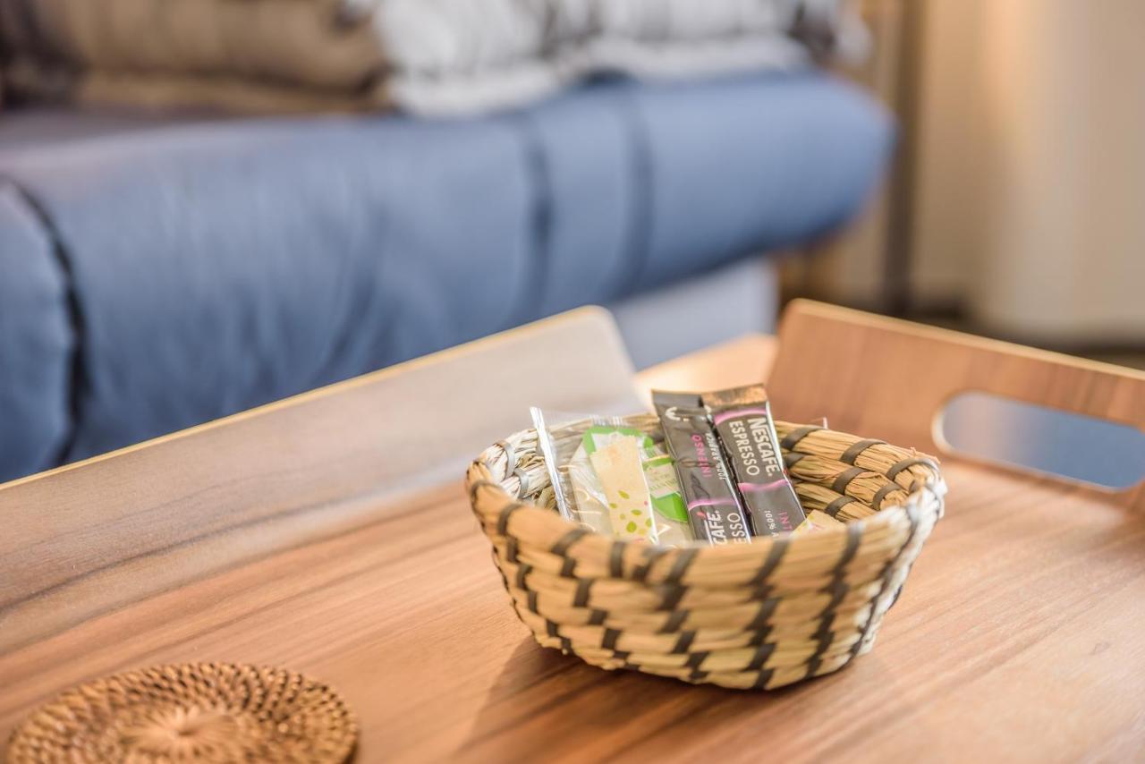 Appartements Et Chambres En Coeur De Ville Saint-Denis - Entree Autonome - Check In 14H30- Exteriör bild